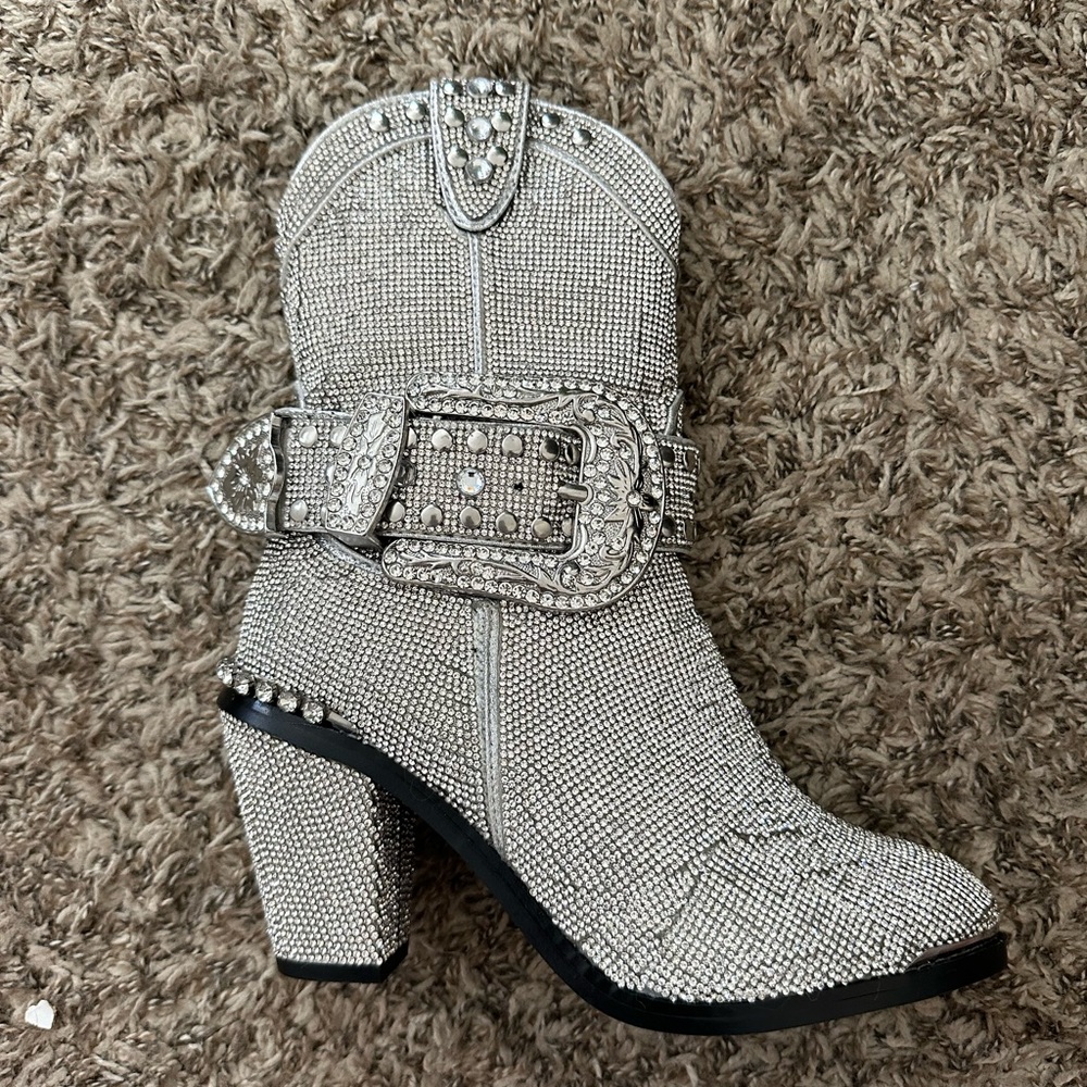 Dolls kill booties